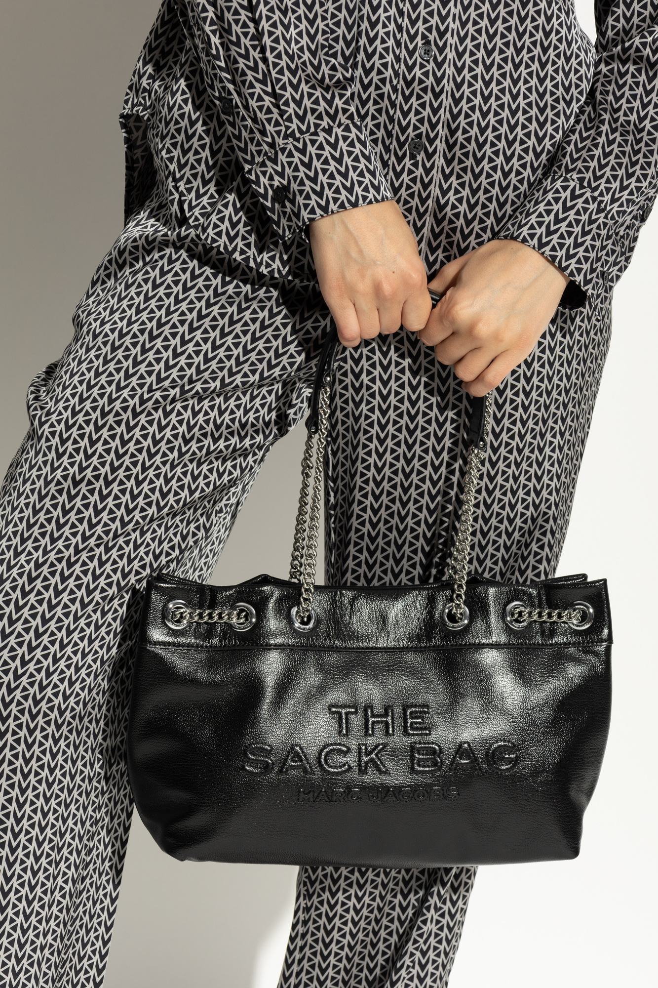 sa.k MARC JACOBS THE SACK BAG ブラック/ Marc Jacobs The Large Chain Sack Shoulder Handbag – ShopCGX